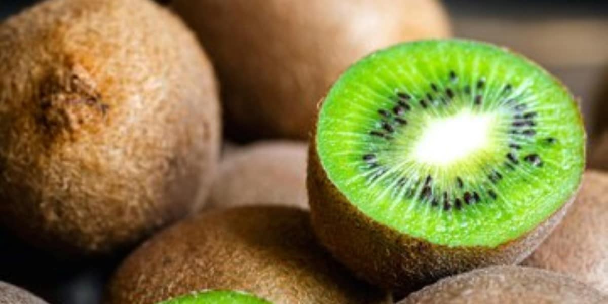 Kiwi tem ótimos benefícios (Foto: Reprodução/Freepik) 