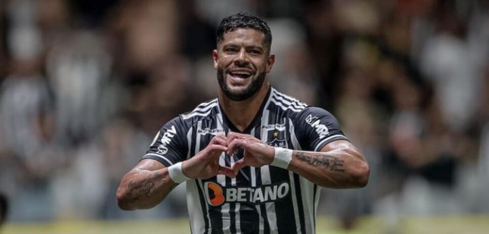 Hulk não segura e faz declarações fortes (Foto: Reprodução/ Instagram)