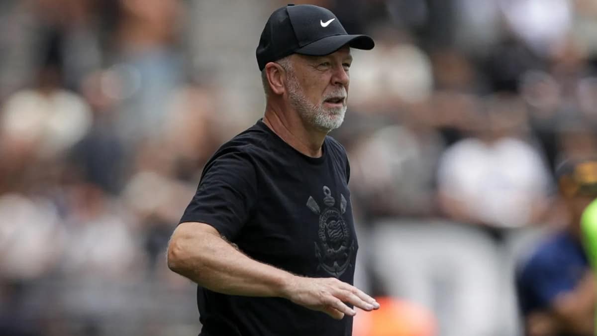 Mano Menezes é alvo de demissão no Corinthians depois de tantas derrotadas nos jogos do Paulistão (Foto: Reprodução/ Ag.Corinthians)