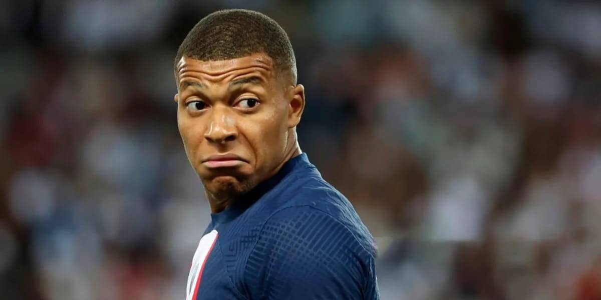 Mbappé em campo (Foto: Getty Images)