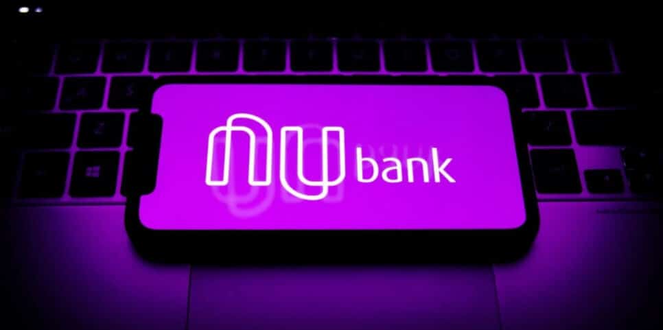 Atenção: conheça método secreto do Nubank para aumentar limite (Foto: Jakub Porzycki/NurPhoto/Getty Images)