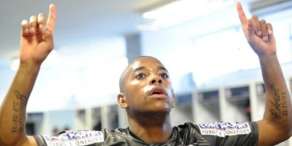 Santos esclareceu ida de Robinho ao CT Rei Pelé (Foto: Reprodução)