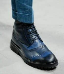 Sapatos bicolor (Foto: Reprodução / Caballo Bronco)