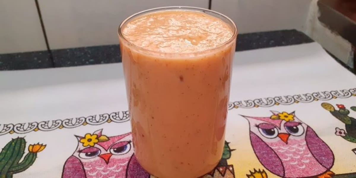 Vitamina de mamão é opção saudável para a dieta (Foto: Reprodução/Internet)