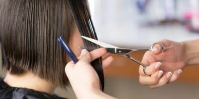 Corte de cabelo curto para mulheres com mais de 50 anos (Imagem Reprodução Canva)