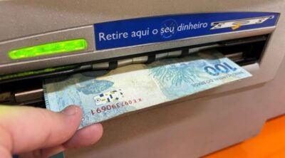 Imagem do post SITUAÇÃO OFICIAL HOJE (19): CAIXA abençoa CPFs ganhadores com R$ 1.233,40 e povo explode de contentamento