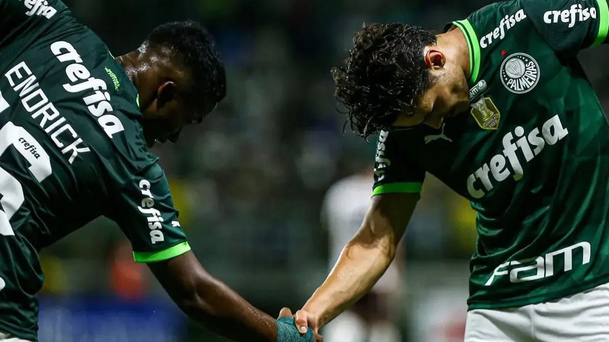 Endrick e Raphael Veiga são dupla de poder no Palmeiras (Foto: Reprodução/ SE Palmeiras)