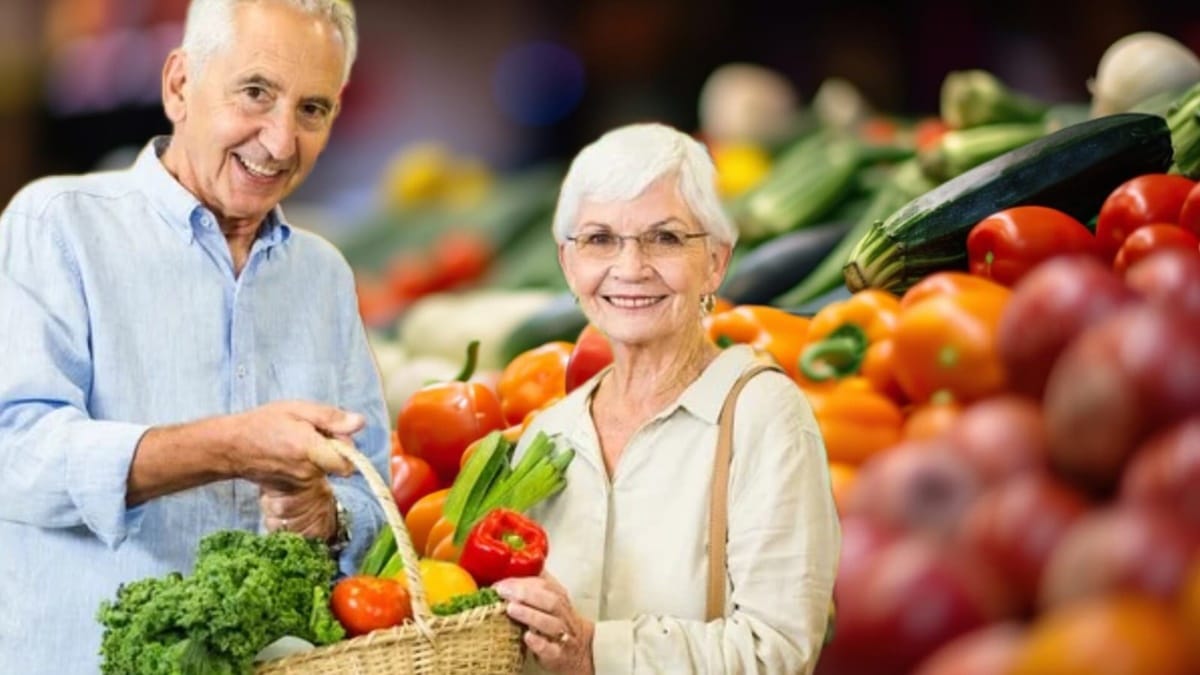 Idosos terão ajuda de custo para comprar alimentos no futuro (Foto: Reprodução/ Internet/ FreePik/ Montagem)