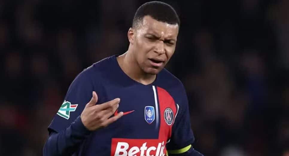 Mbappé, indefinido no PSG, tem falas de técnico de seleção sobre seu futuro no futebol (Foto: Reprodução/ GettyImages)