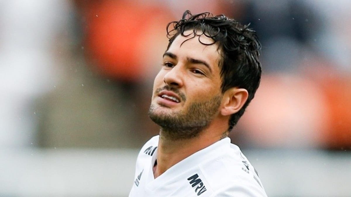 Alexandre Pato está sem clube desde que saiu do São Paulo (Foto: Reprodução/ Alexandre Schneider/ Getty Images)