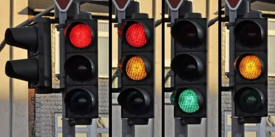 Semáforo com quatro cores? Veja o que significa essa mudança (Foto: Wikimedia Commons)