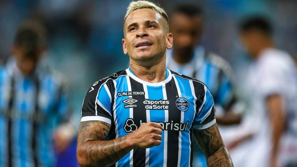 Soteldo, emprestado ao Grêmio, pode ter saída antecipada diante de interesse de gigante (Foto: Reprodução/ Lucas Uebel/ Grêmio)