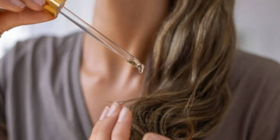 Tônico dos sonhos! Veja os benefícios dessa mistura para o cabelo (Foto: iStock/bymuratdeniz)