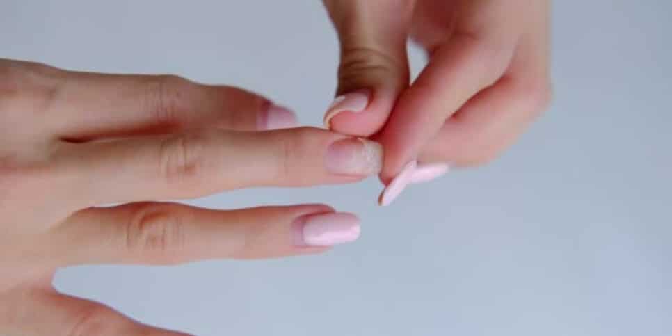 Faça esses remédios caseiros para ter unhas mais fortes (Foto: iStock)