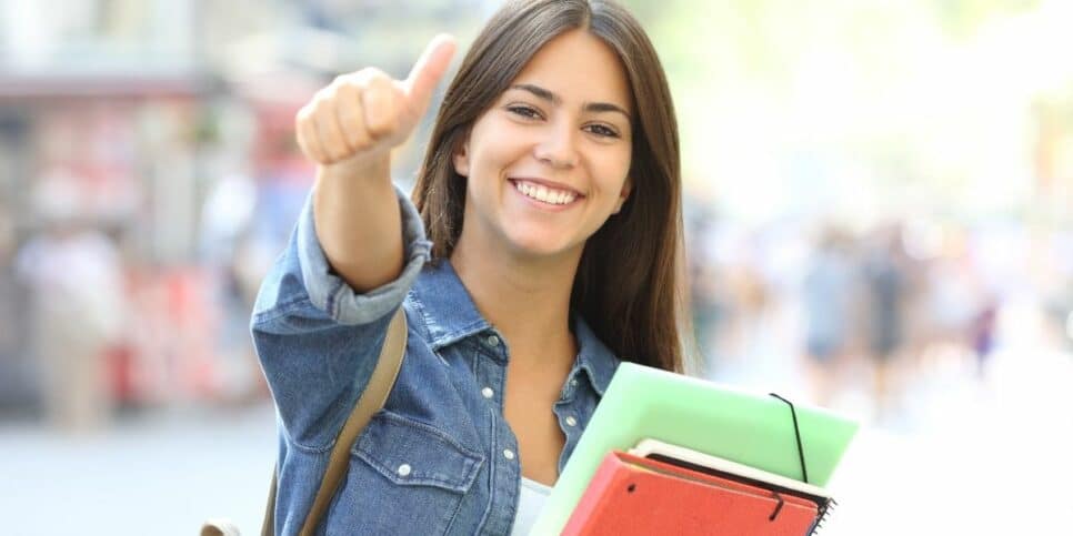 Governo libera saque de Programa voltado para pagamento de estudantes (Imagem Reprodução Canva)