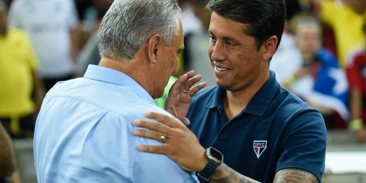 Thiago Carpini e Tite, em jogo de Flamengo e São Paulo (Imagem Reprodução Iconsport)