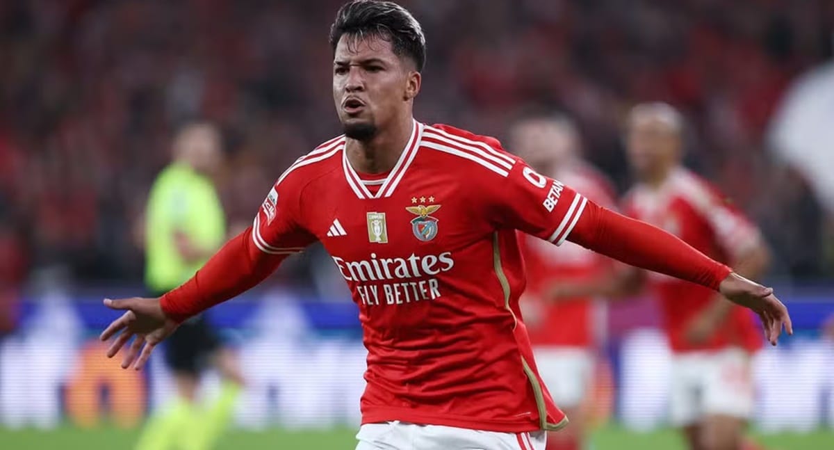 Ex-jogador do Santos contabiliza 5 gols nos jogos do Benfica e chama atenção do Arsenal, da Inglaterra (Foto: Reprodução/ Reuters)