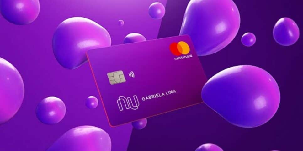 Cartão de crédito do Nubank (Foto: Reprodução / Canva)