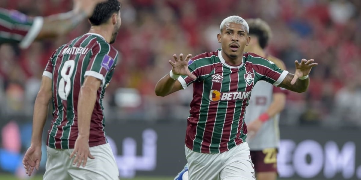 Fluminense faz escolha difícil com John Kennedy (Foto: Getty Images)