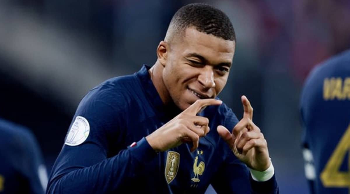 Chegada de Mbappé pode atrapalhar a vida do atacante brasileiro (Foto: Reprodução/ PSG/ Getty Images)