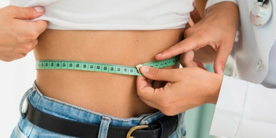 Descubra os 4 segredos revelados por uma médica para acelerar seu metabolismo e emagrecer mais rápido (Foto: Reprodução/Freepik)