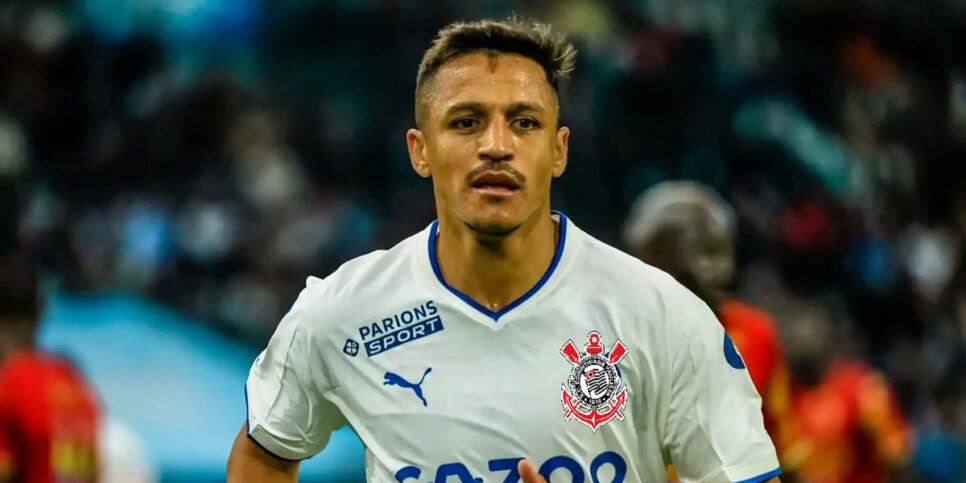 jogos timão Alexis Sánchez e logo do Corinthians (Foto: Reprodução/ playmakerbrasil/ Colagem)