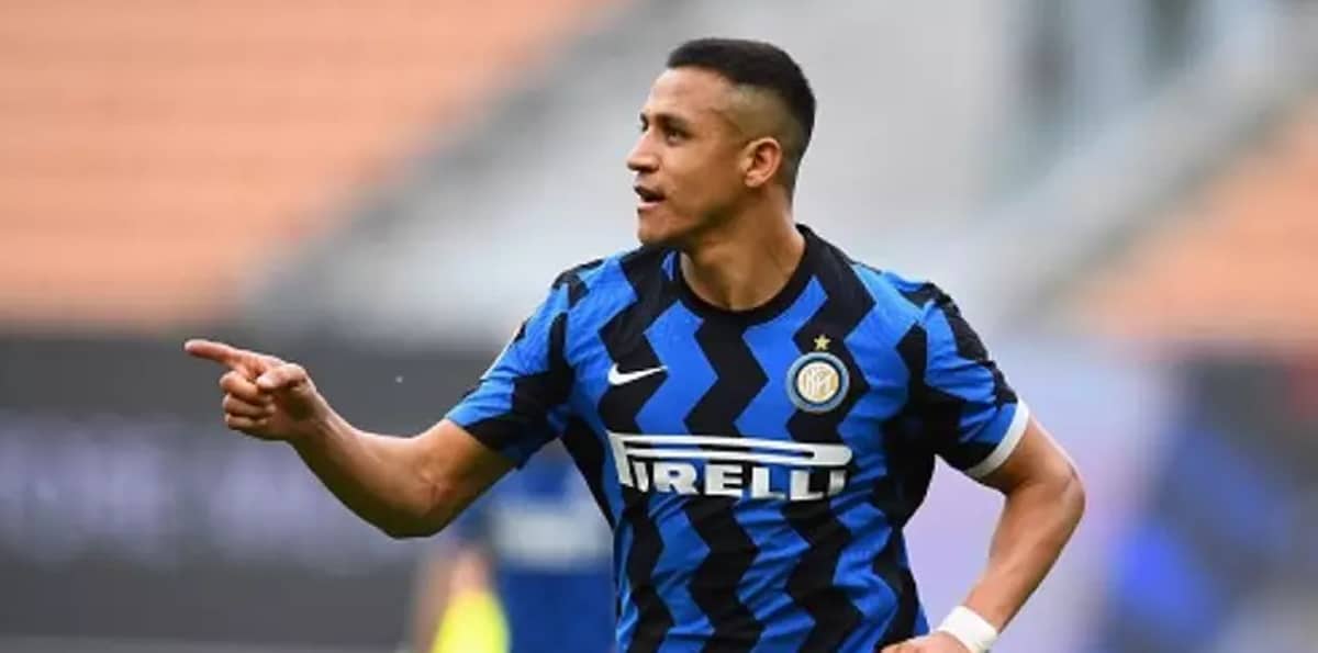 Alexis Sanchez está emprestado pelo Inter de Milão ao Internazionale e deve ficar livre no mercado da bola (Foto: Reprodução/ Getty Images)