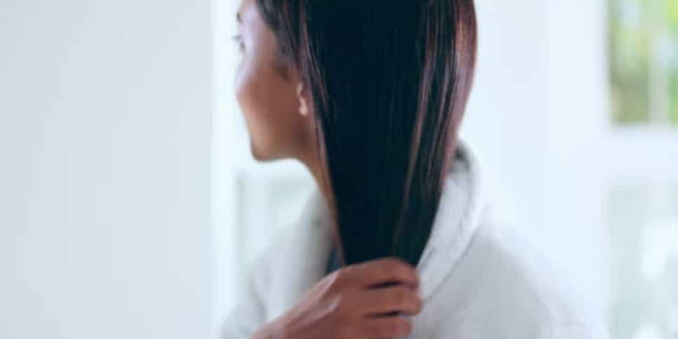 Seu cabelo NÃO cresce? 4 erros que você JAMAIS deve cometer (Foto: iStock)