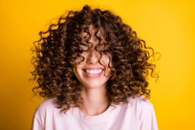 Imagem do post 5 cortes de cabelo para parecer 20 anos mais jovem