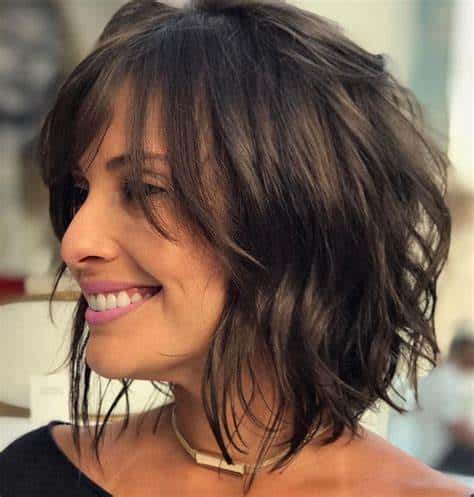 Saiba qual o melhor corte de cabelo para mulheres cima dos 50!