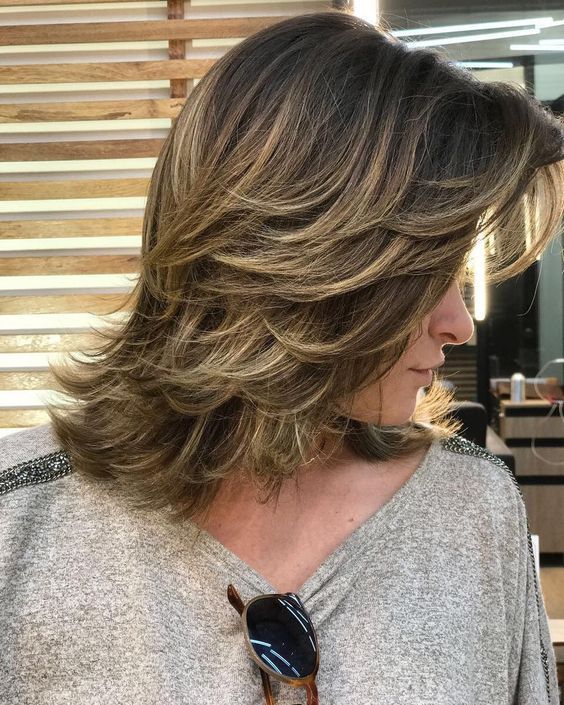 Saiba qual o melhor corte de cabelo para mulheres cima dos 50!