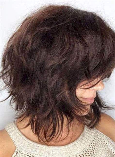 Saiba qual o melhor tipo de corte de cabelo para te rejuvenescer 