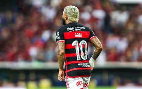 Gabigol volta a usar camisa 10 do Flamengo na Libertadores!