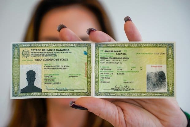 Saiba como solicitar a 2ª via da Carteira de Identidade de graça!