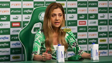 Leila bate martelo para reforço do Palmeiras em acordo bilionário
