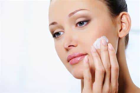 Saiba como fazer creme milagroso antirrugas com 2 ingredientes!