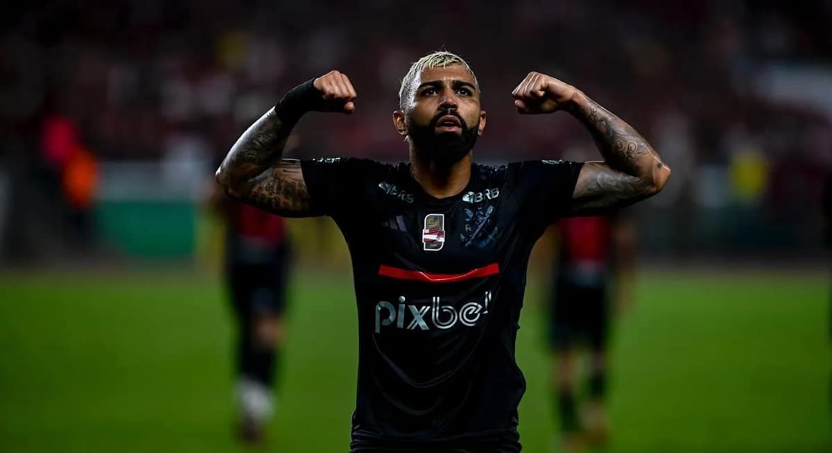 Gabigol, em situação chata no Flamengo, é alvo no Corinthians e Cruzeiro (Foto: Reprodução/ Marcelo Cortes/ CRF)