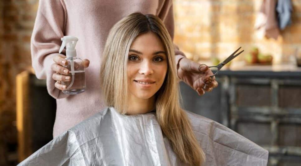 Tendêcia entre mulheres e nos salões: 5 cortes femininos que rejuvenecem (Foto: Reprodução/ Freepik)