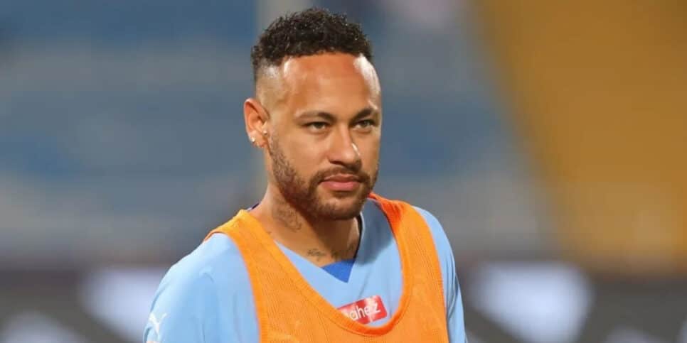 Neymar assina contrato surreal com o Santos (Foto: AFP/Reprodução)