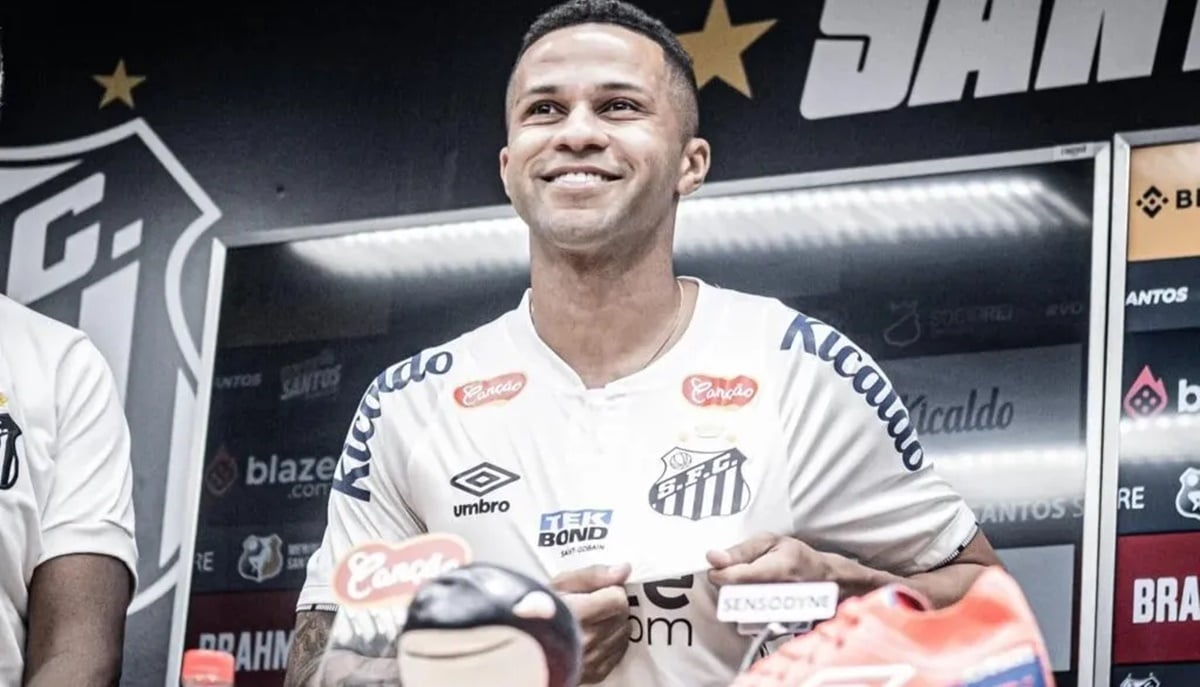 Serginho chega ao Santos sob empréstimo do Maringá com opção de compra para disputar a Série B do Brasileirão (Foto: Reprodução/ SFC/ Divulgação)