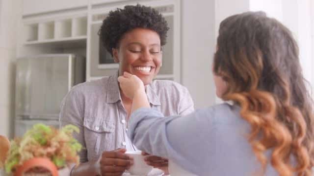 Momentos mais quentes pode fazer bem, tanto para o físico, quanto para o mental (Foto: iStock)