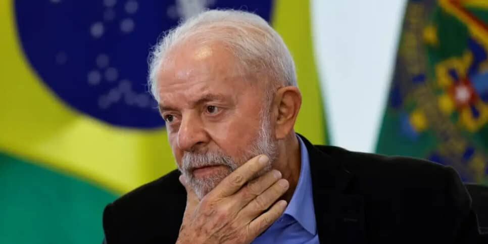 Benefício de até R$ 2.400 é liberado pelo governo para os idosos (Foto: REUTERS/Ueslei Marcelino)