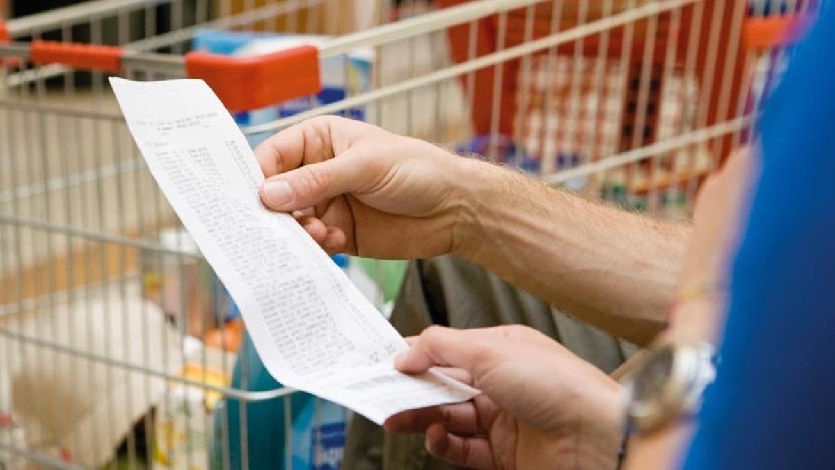 Supermercados devem agir de acordo com a Lei Geral de Proteção de Dados (Foto: Reprodução/ Getty Images/ PhotoAlto)