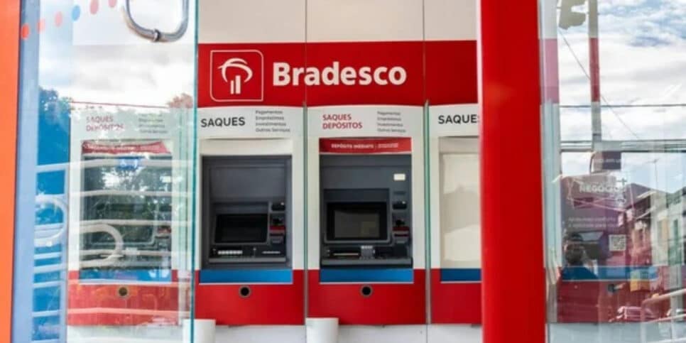 Atenção! Bradesco faz confirmação sobre conta poupança; confira (Foto: alfribeiro/depositphotos)