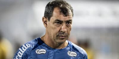 Imagem do post Corinthians decreta interesse em Carille e técnico tem futuro incerto no Santos; veja detalhes