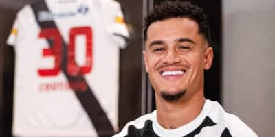 Imagem do post Briga entre gigantes! Contrato de Coutinho com o Vasco tem cláusula milionária para afastar o Flamengo