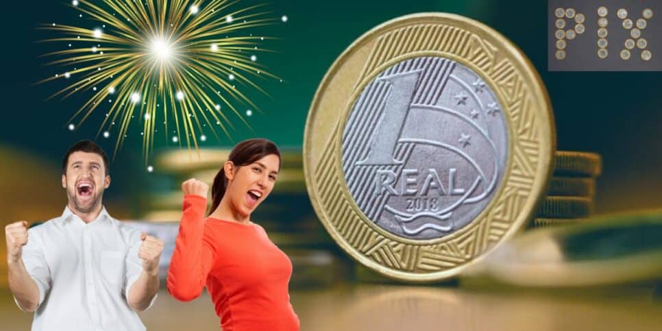 Pessoas pulando de alegria e moedas de R$ 1 real (Foto: Reprodução / Canva / Montagem Hora do Benefício)