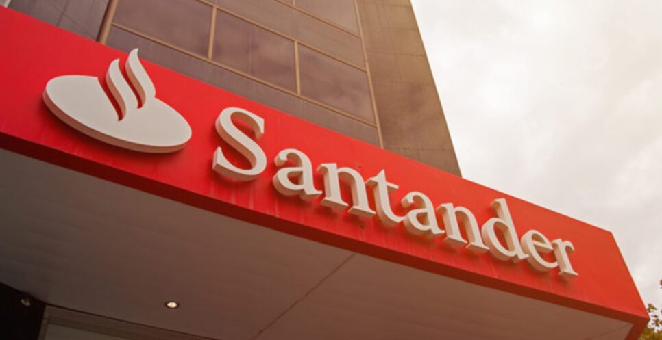 Santander anuncia retirada de 1 benefício aos clientes (Foto: Reprodução/ Internet)
