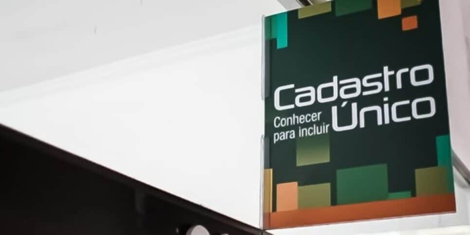 Convocação para retirada de auxílio do CadÚnico; confira os requisitos
