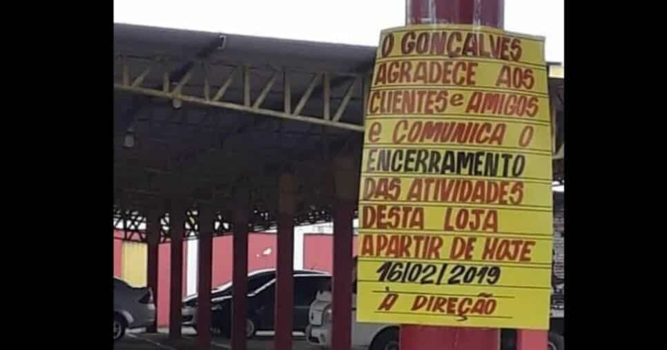 Aviso de encerramento do Supermercado Gonçalves (Foto: Reprodução/Internet)
